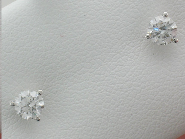 18Kt White Gold 3 Prong Diamond Stud Earrings With 2 Round Diamonds .4