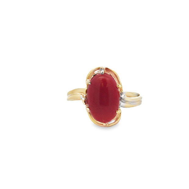 Vintage 14Kt Yellow Gold Ring With One 12X8mm Oval Coral, Finger Size